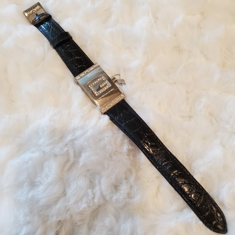 GUCCI Authentic women's Watch - Picture 7 of 8
